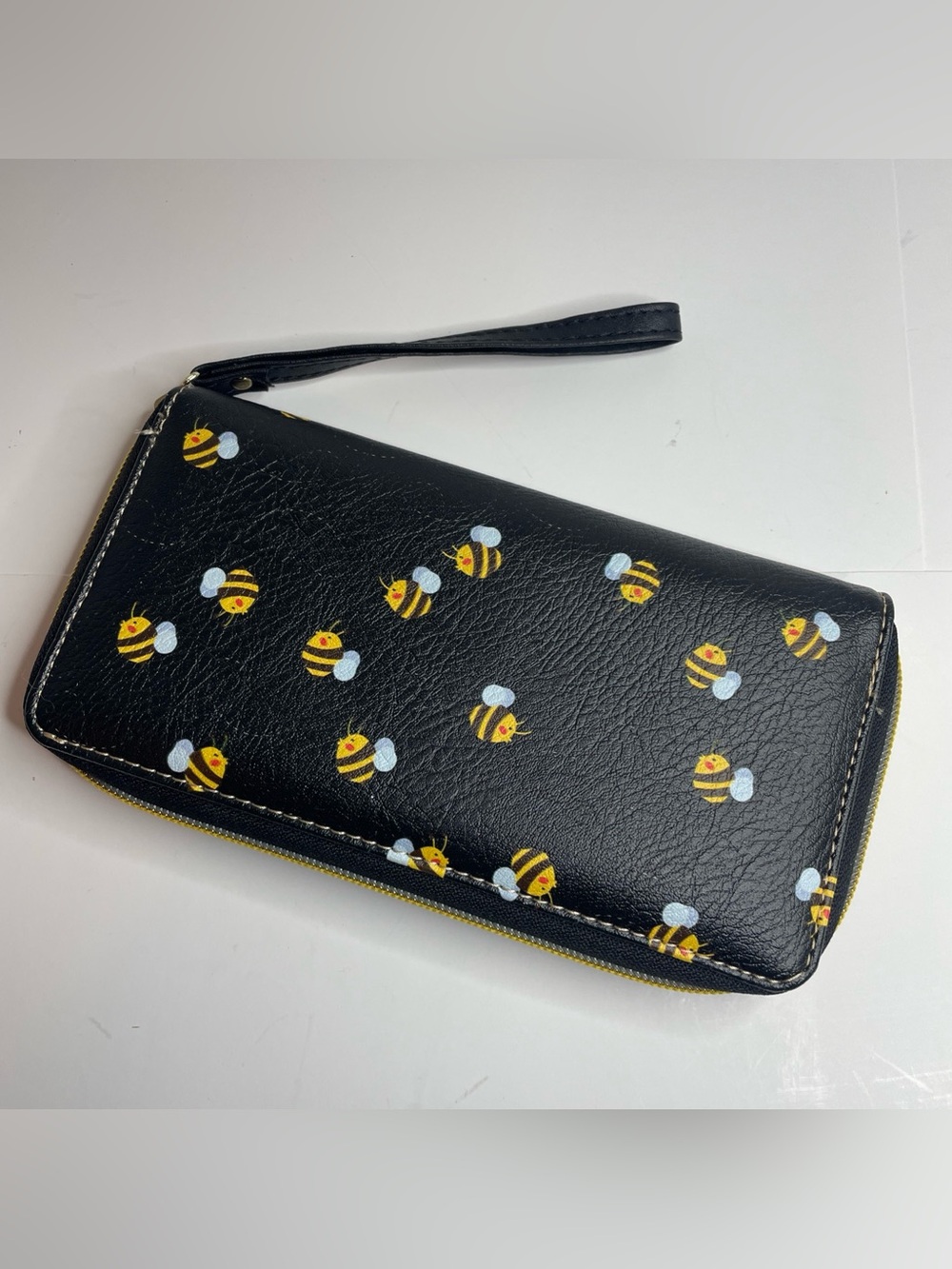 Bumblebee Wallet With Strap. Zip Closure Preowned. Unused. Black With Yellow 8x4